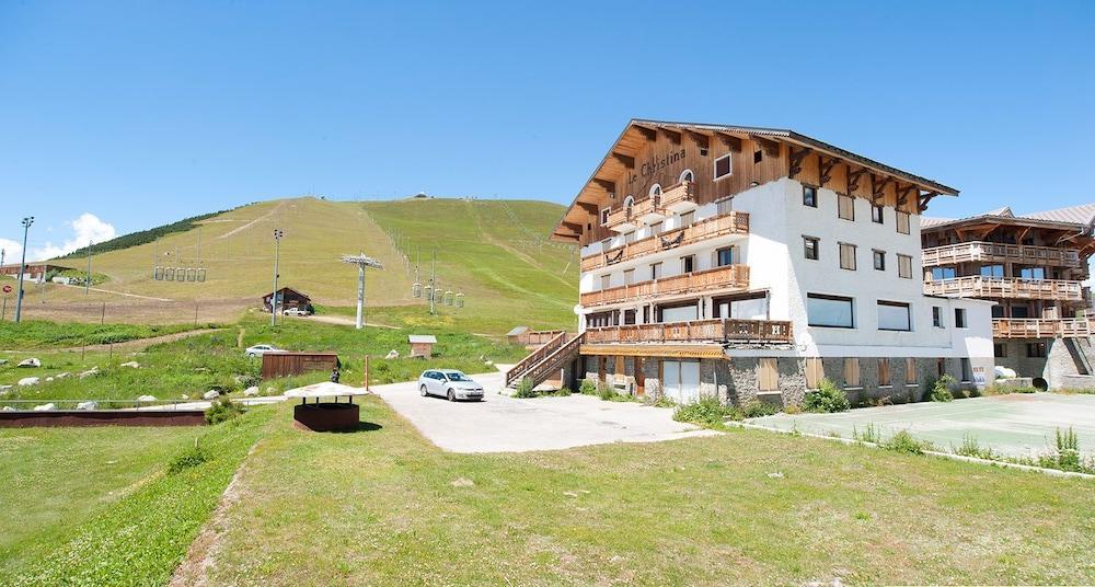 Madame Vacances Hotel Le Christina Alpe d'Huez Exterior foto